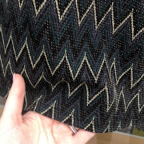 NWT Lularoe ClassicT Large elegant chevron holiday - Picture 2 of 6